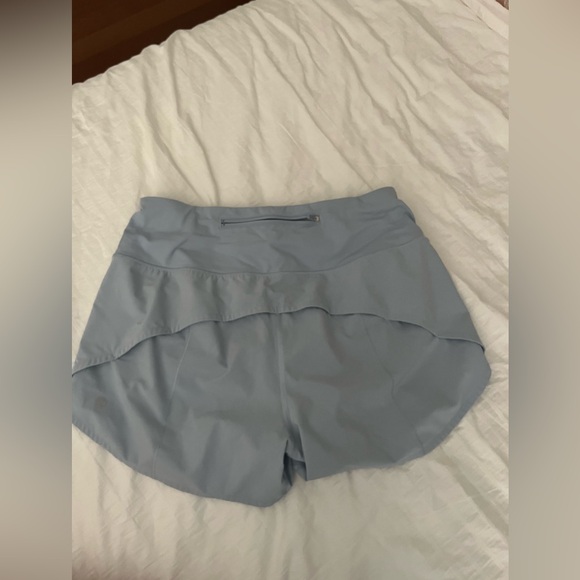 Lululemon Mid Rise Short - Picture 3 of 6